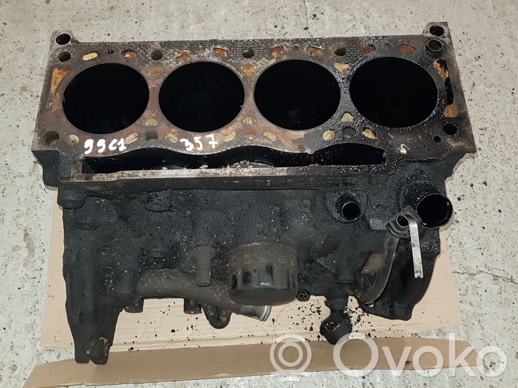 Renault Kangoo I Blokas 