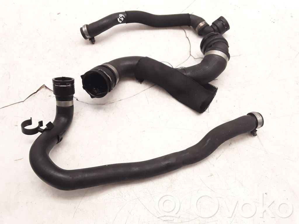 BMW 1 E81 E87 Engine coolant pipe/hose 