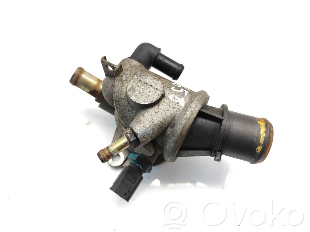 Alfa Romeo 147 Carcasa del termostato 