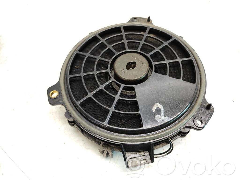 Lancia Thesis Subwoofer-bassokaiutin 