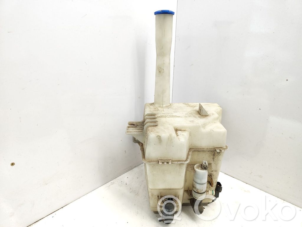Hyundai Sonata Windshield washer fluid reservoir/tank 