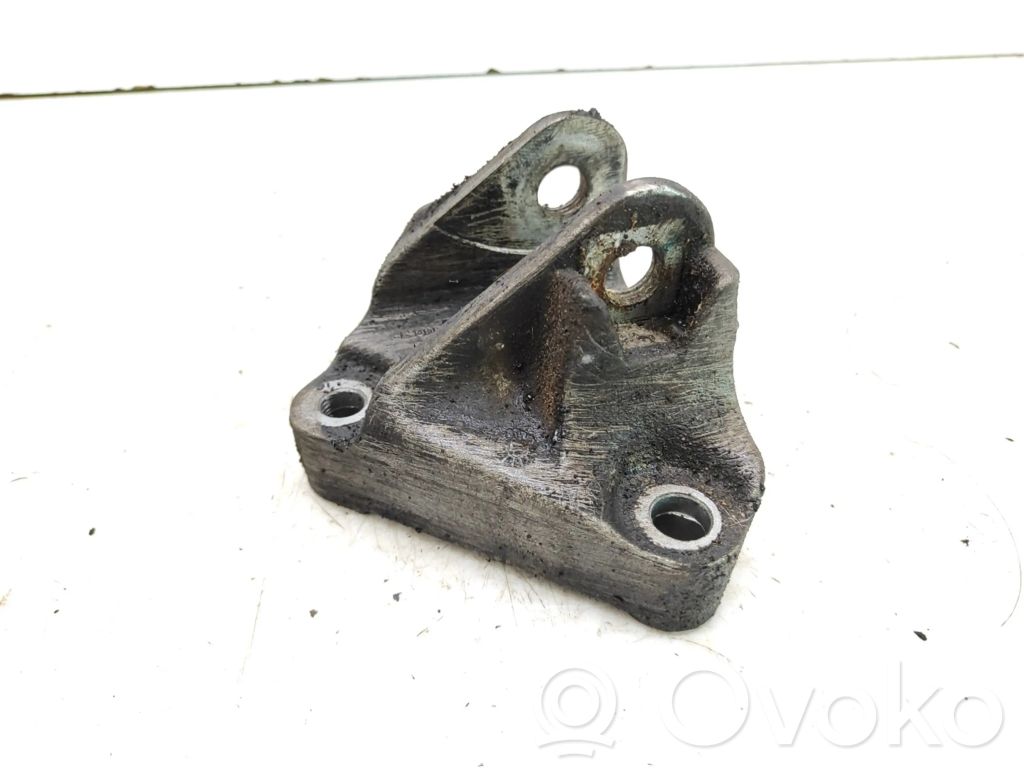 Renault Laguna III Engine mounting bracket 