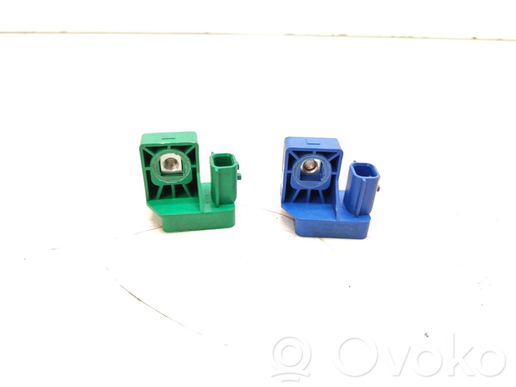 Renault Laguna III Airbagsensor Crashsensor Drucksensor 