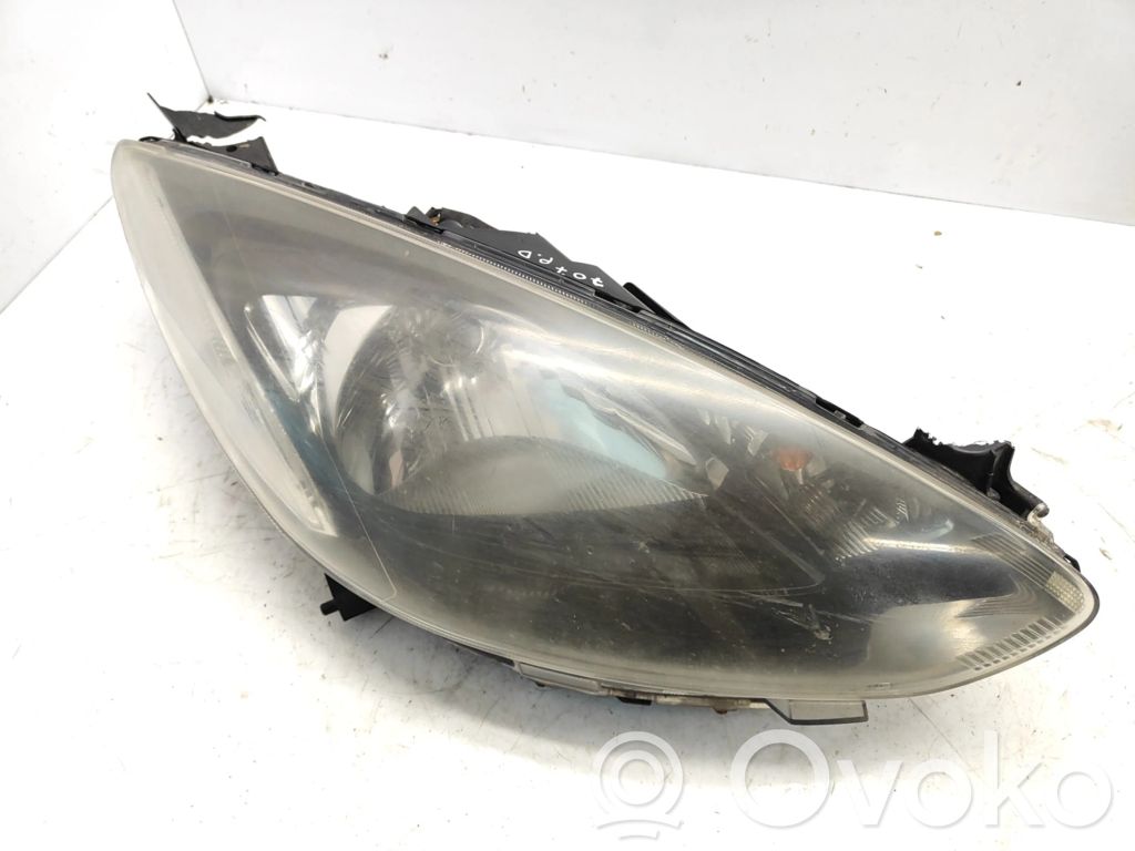 Mazda 2 Headlight/headlamp 