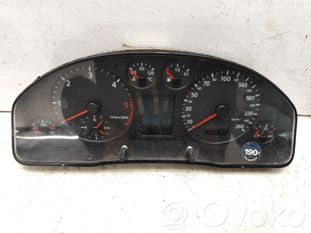 Audi A6 S6 C5 4B Speedometer (instrument cluster) 