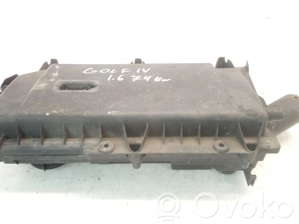 Volkswagen Golf IV Obudowa filtra powietrza 