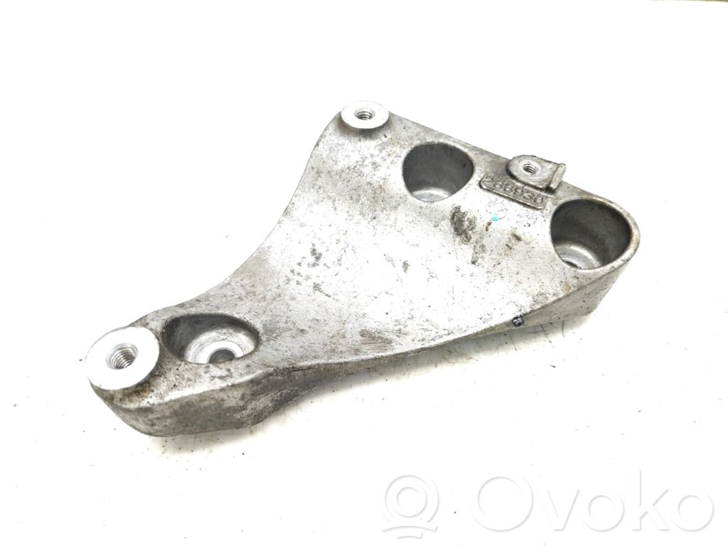 Engine mounting bracket   286930