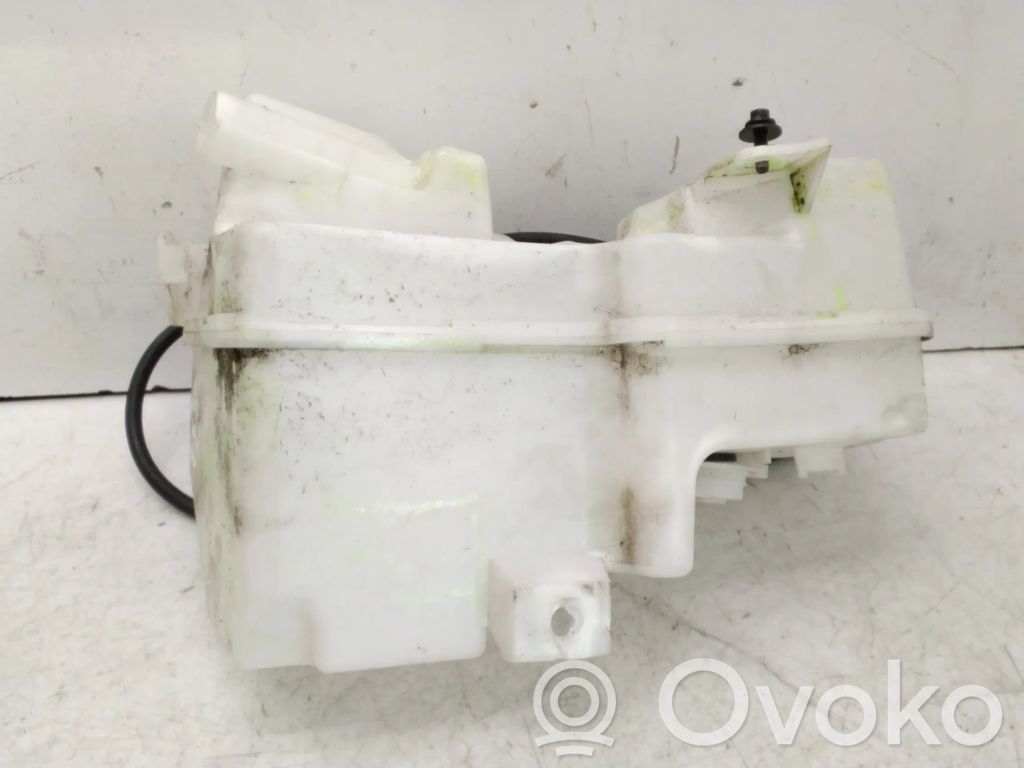 Volvo XC40 Langų skysčio bakelis 