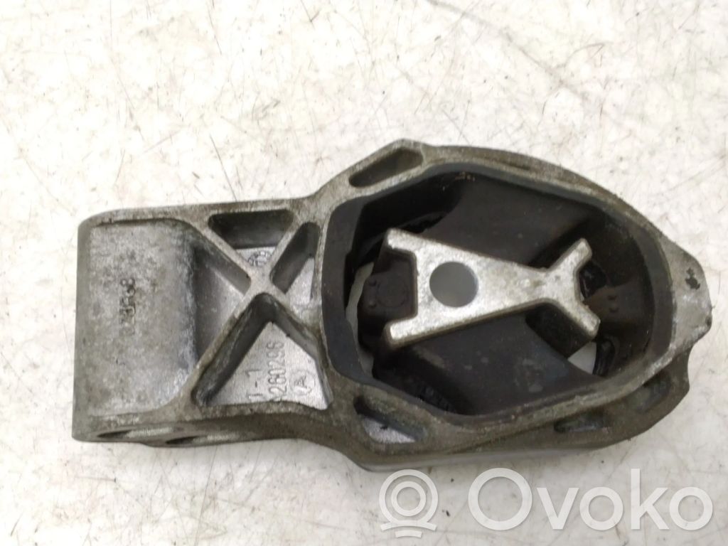 Volvo XC40 Engine mount bracket 