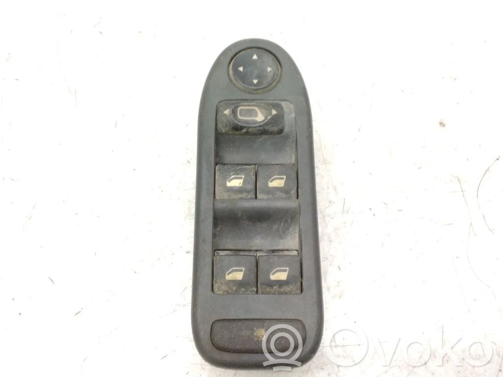 Citroen C5 Electric window control switch 