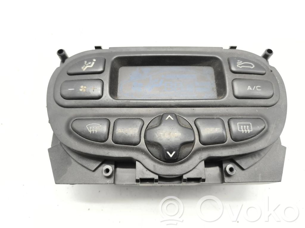 Peugeot 206 Climate control unit 