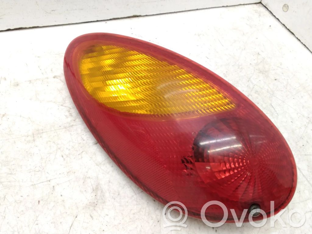 Chrysler PT Cruiser Aizmugurējais lukturis virsbūvē 