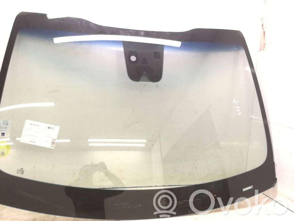 KIA Sportage Front windscreen/windshield window 
