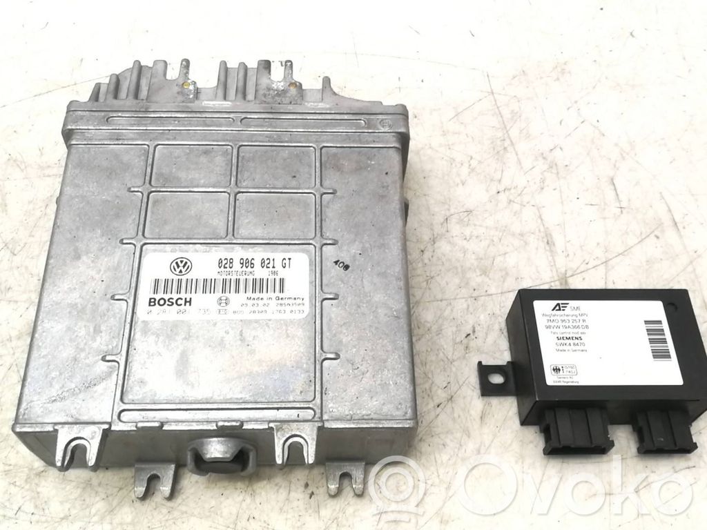 Engine control unit/module   028906021GT,28SA3509,0281001735,5WK48470,7M0953257R