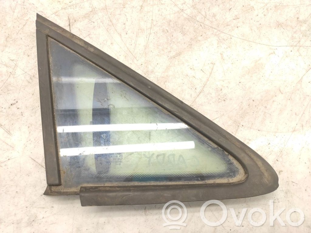 Volkswagen Caddy Front triangle window/glass 