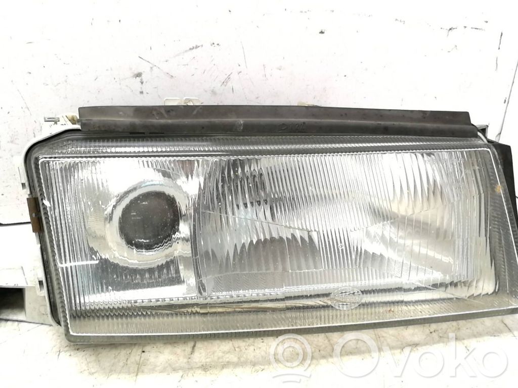 Skoda Octavia Mk1 (1U) Priekinis žibintas 