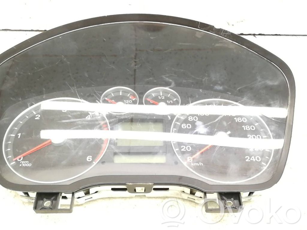 Ford C-MAX I Speedometer (instrument cluster) 