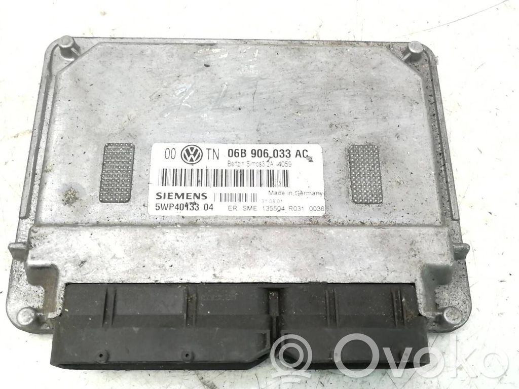 Volkswagen PASSAT B5.5 Engine control unit/module 