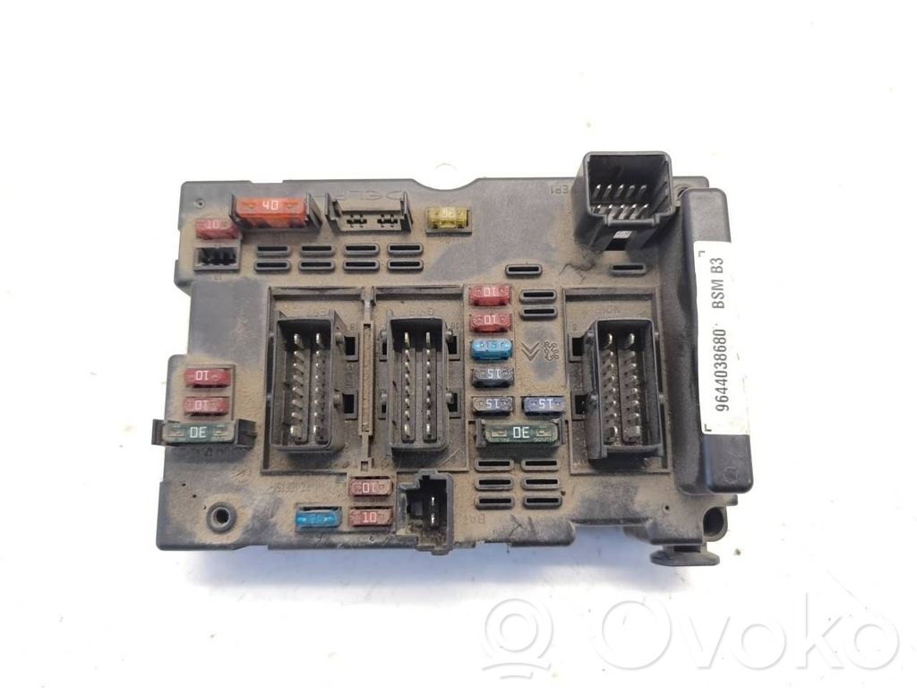 Citroen Xsara Picasso Fuse module 