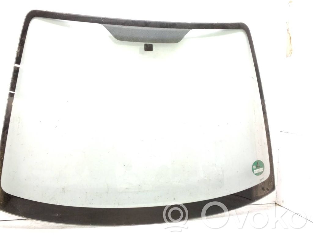 Suzuki SX4 Front windscreen/windshield window 