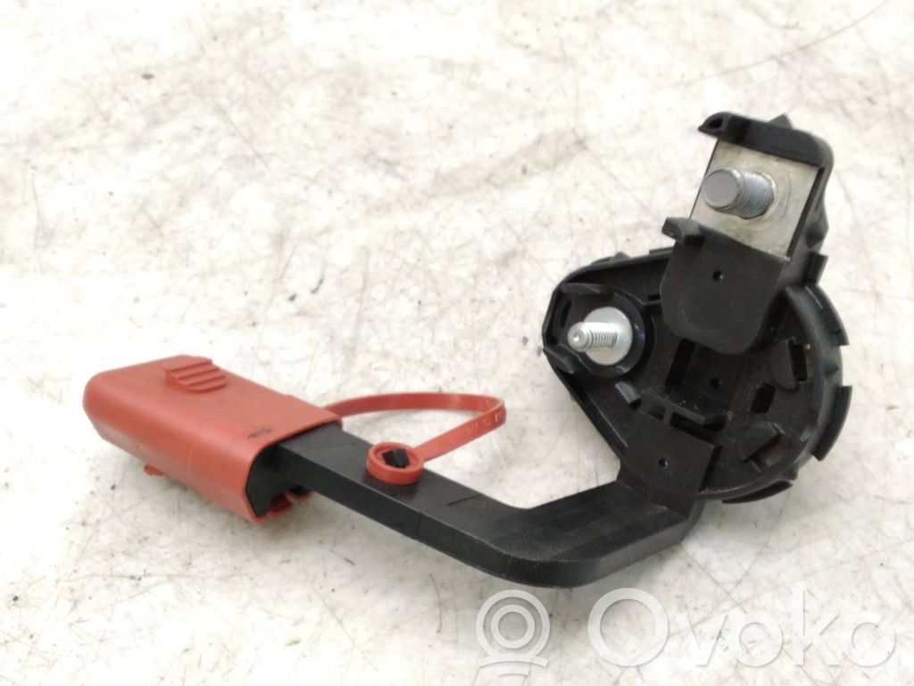 Cableado positivo   61149144884,9144884