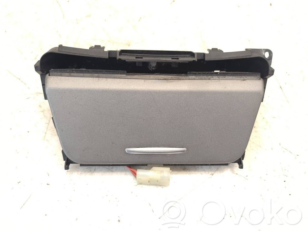 BMW 1 E81 E87 Ashtray (front) 