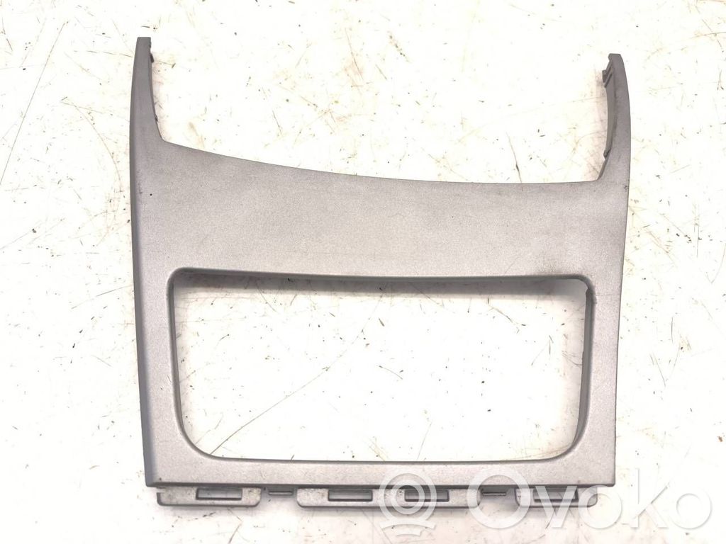 BMW 1 E81 E87 Rivestimento del vano portaoggetti del cruscotto 