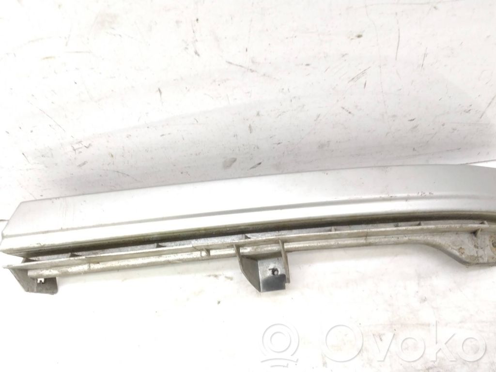 Opel Zafira A Rivestimento sotto il faro/fanale