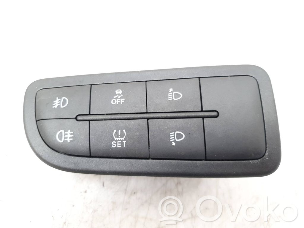 Fiat Tipo Fog light switch 