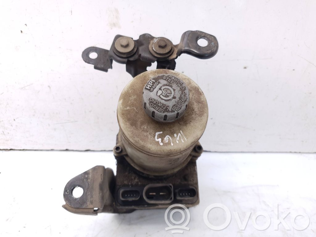 Volkswagen Fox Pompa wspomagania 