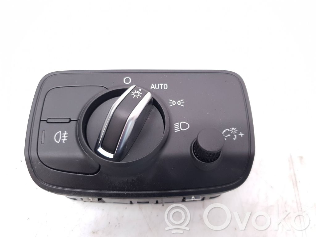 Audi A3 S3 8V Przełącznik świateł 