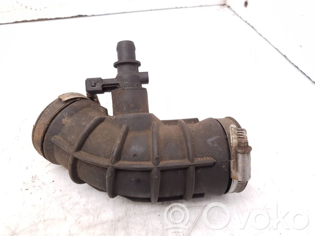 Volvo S60 Furtun/conductă intercooler 