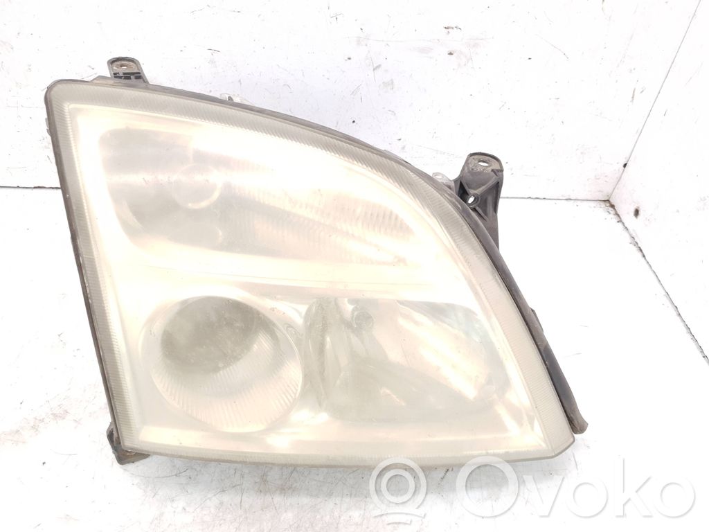 Opel Vectra C Priekšējais lukturis 