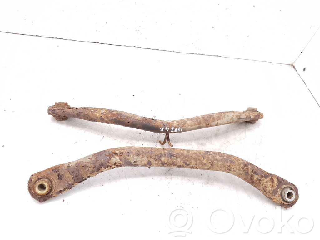 Peugeot 406 Querlenker Achsschenkel hinten