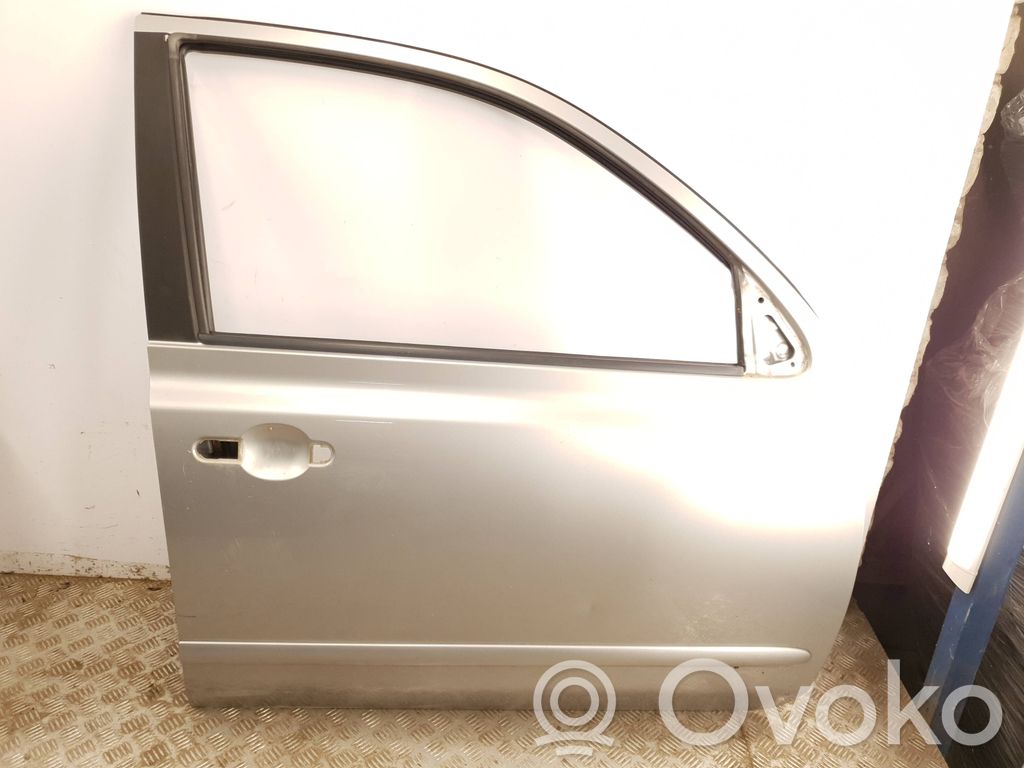 Nissan Micra Drzwi przednie 