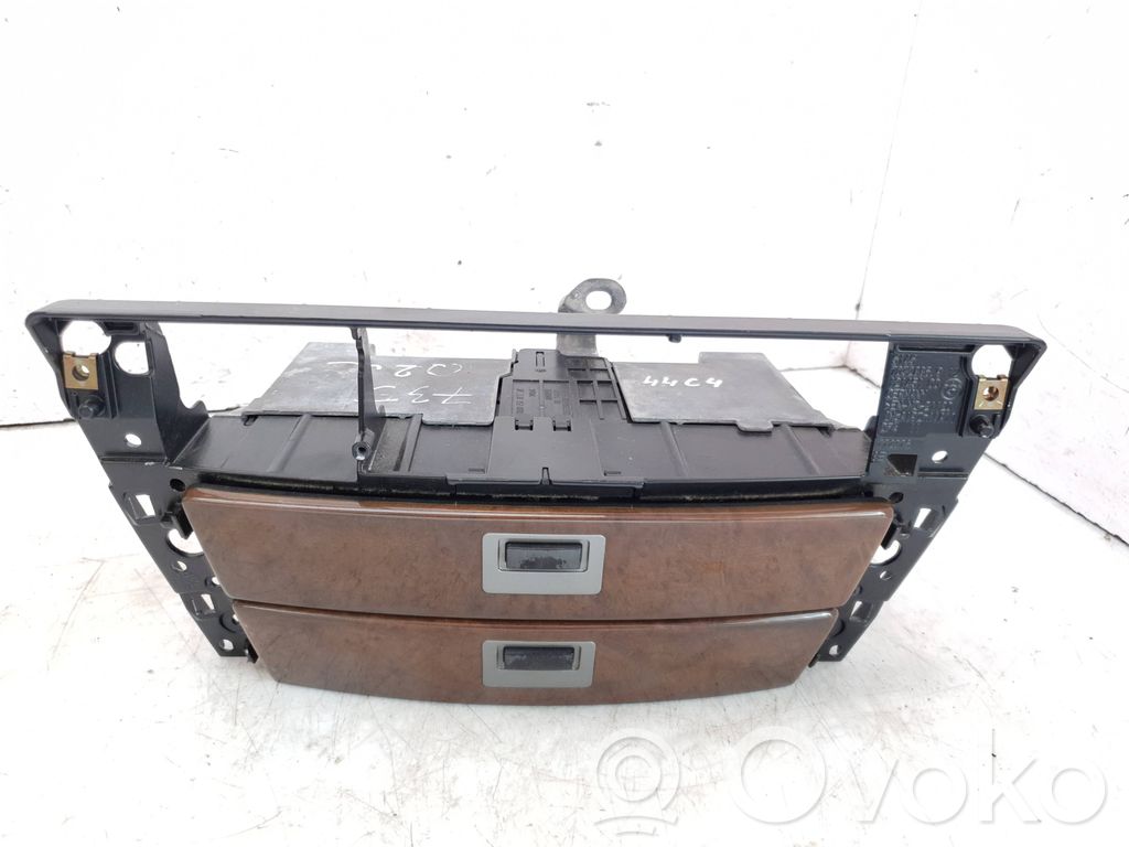 BMW 7 E65 E66 Staufach Ablagefach 
