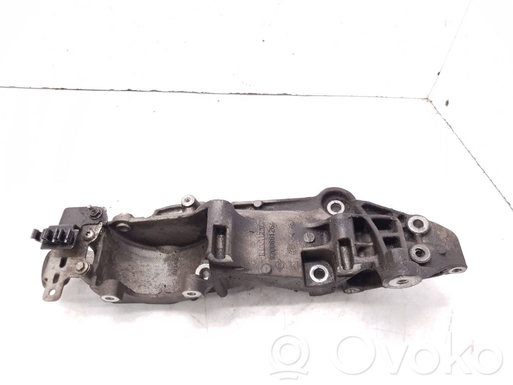 Nissan Qashqai Soporte del alternador 
