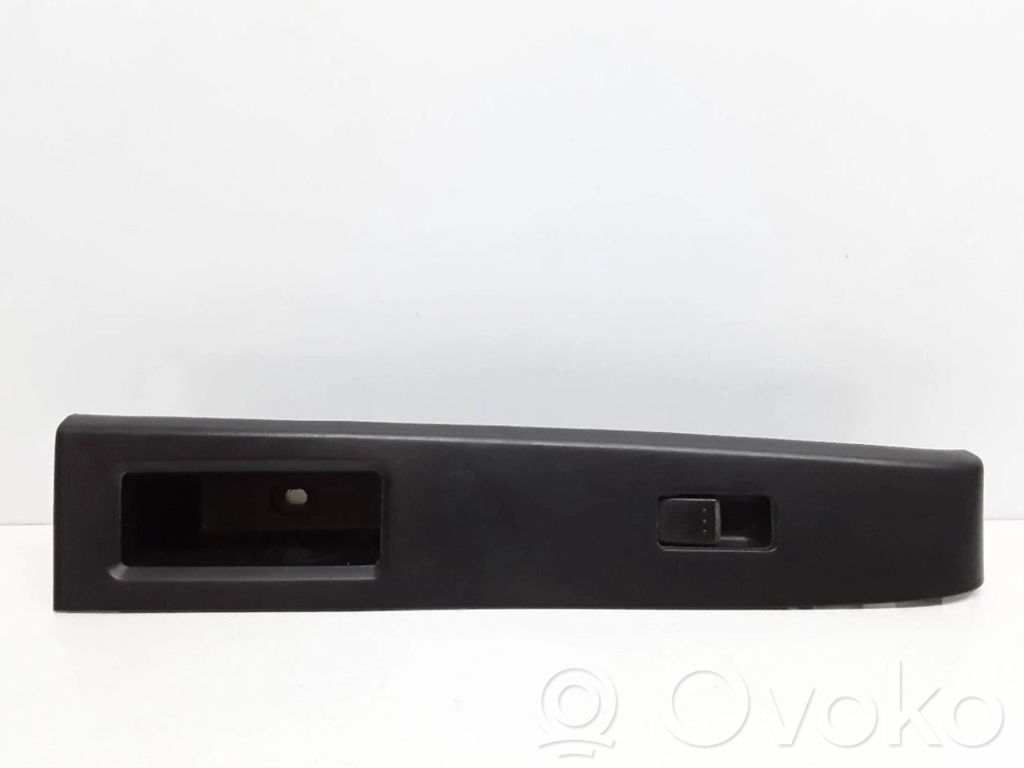 Electric window control switch   CC3366370A