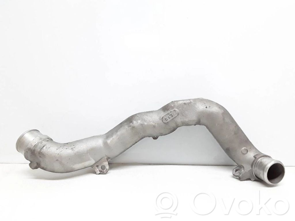 Oil fill pipe