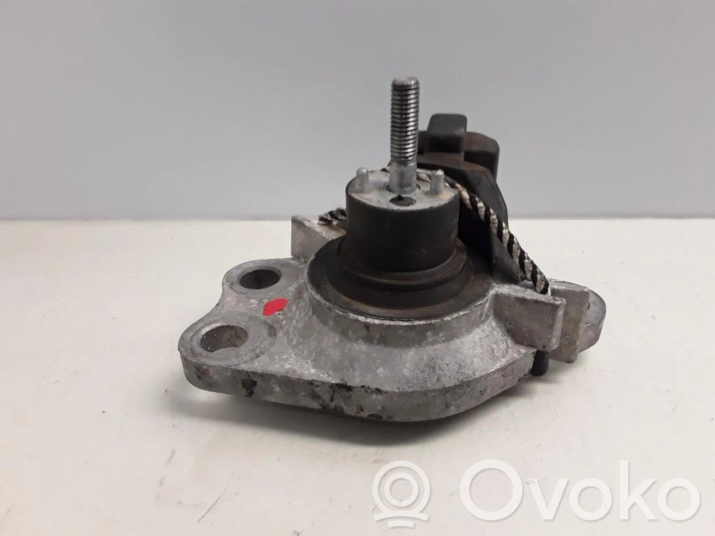 Engine mount bracket   80001311