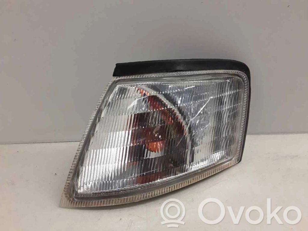 Nissan Primera Frontblinker 