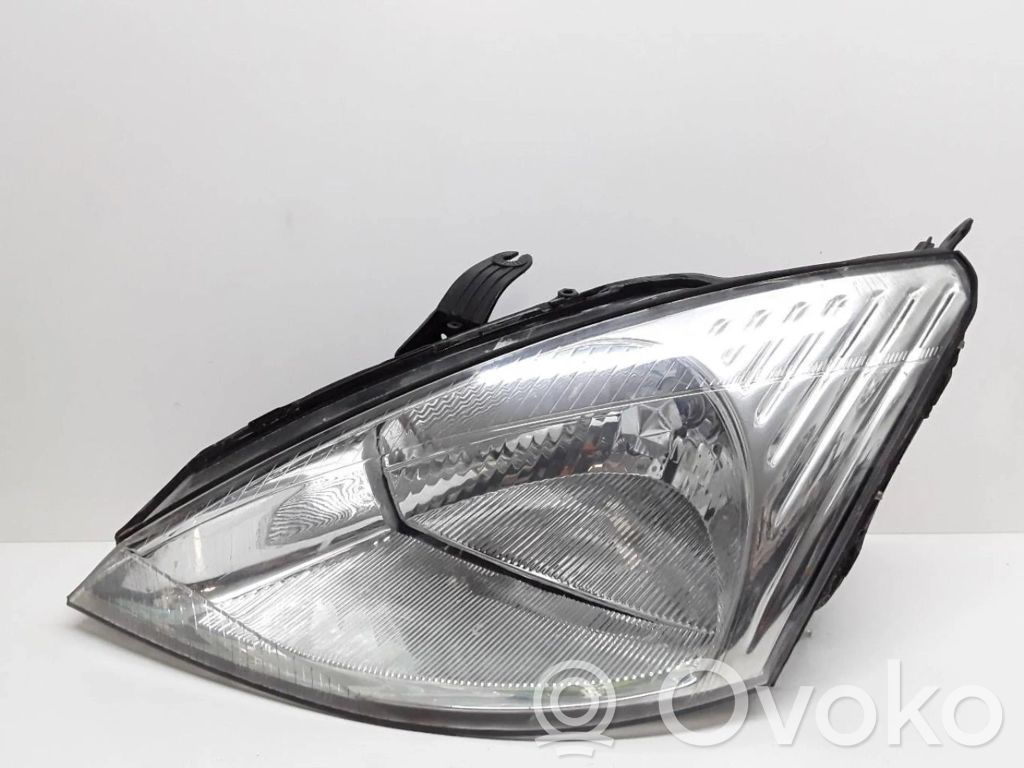 Ford Focus Priekšējais lukturis 
