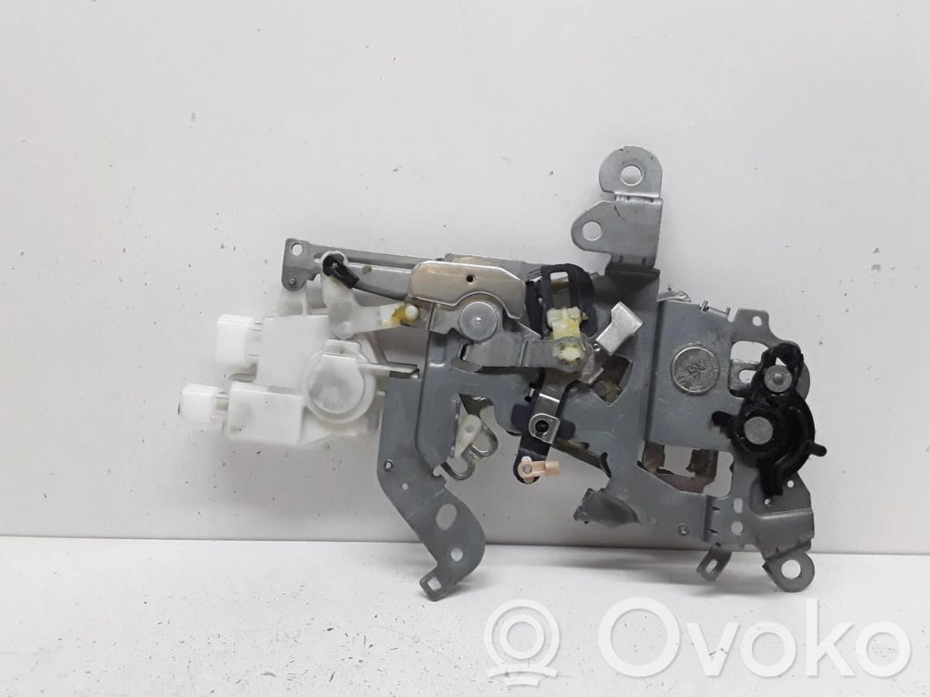 Mazda 5 Coupe door lock (next to the handle) 