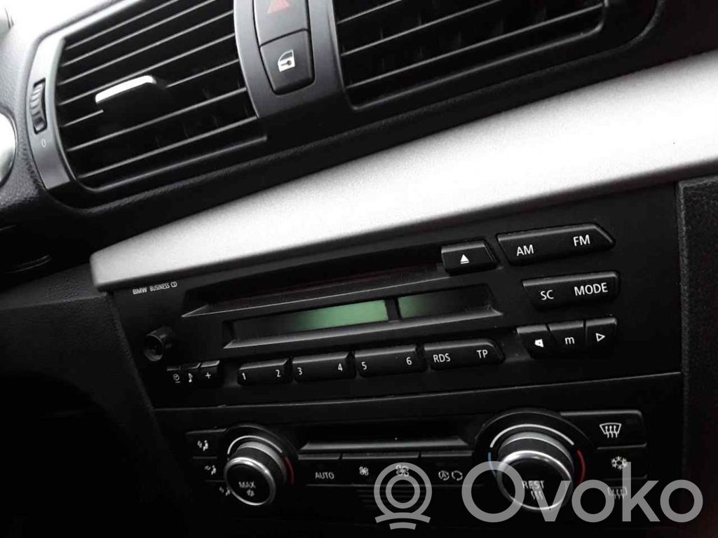 Radio/CD/DVD/GPS head unit