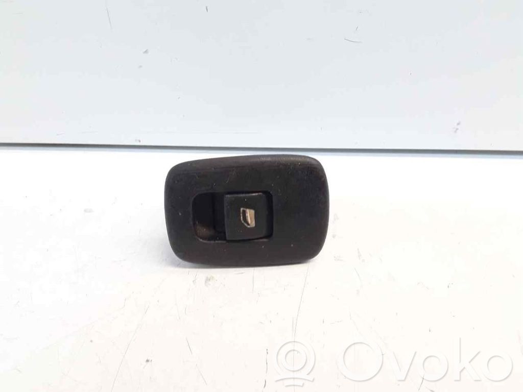 Electric window control switch   96637535XT