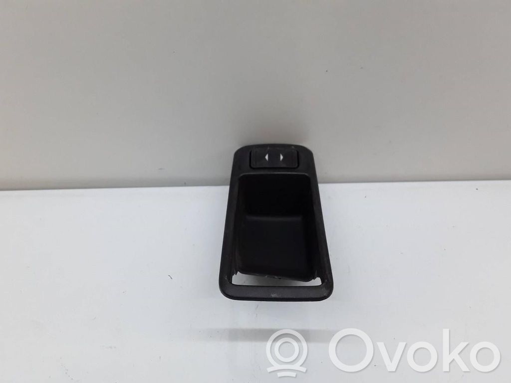 Electric window control switch   3M51226A36AFW