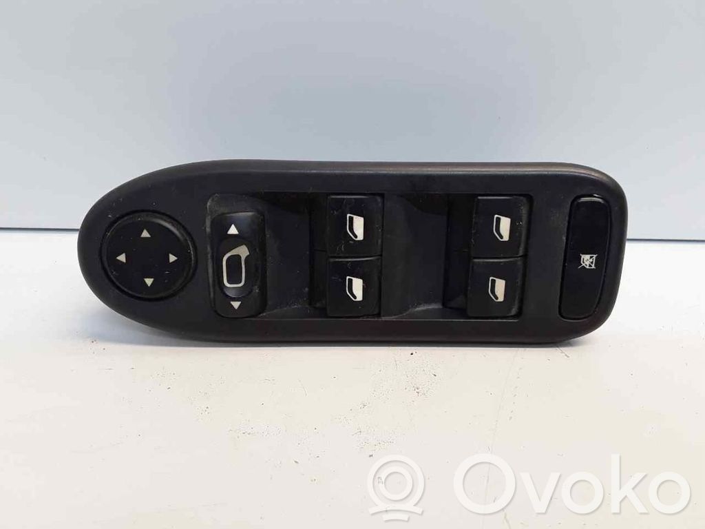 Citroen Berlingo Electric window control switch 
