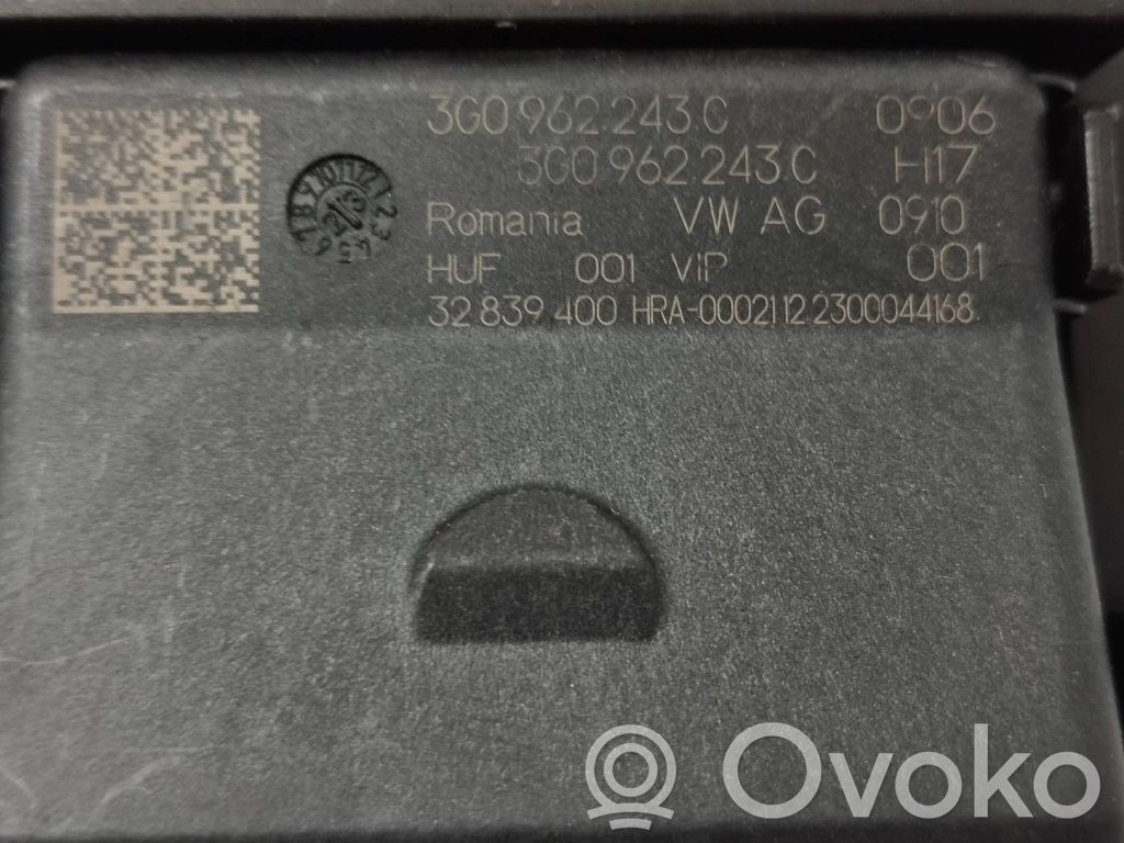 Audi A3 8Y Bagažinės dangčio valdymo blokas 