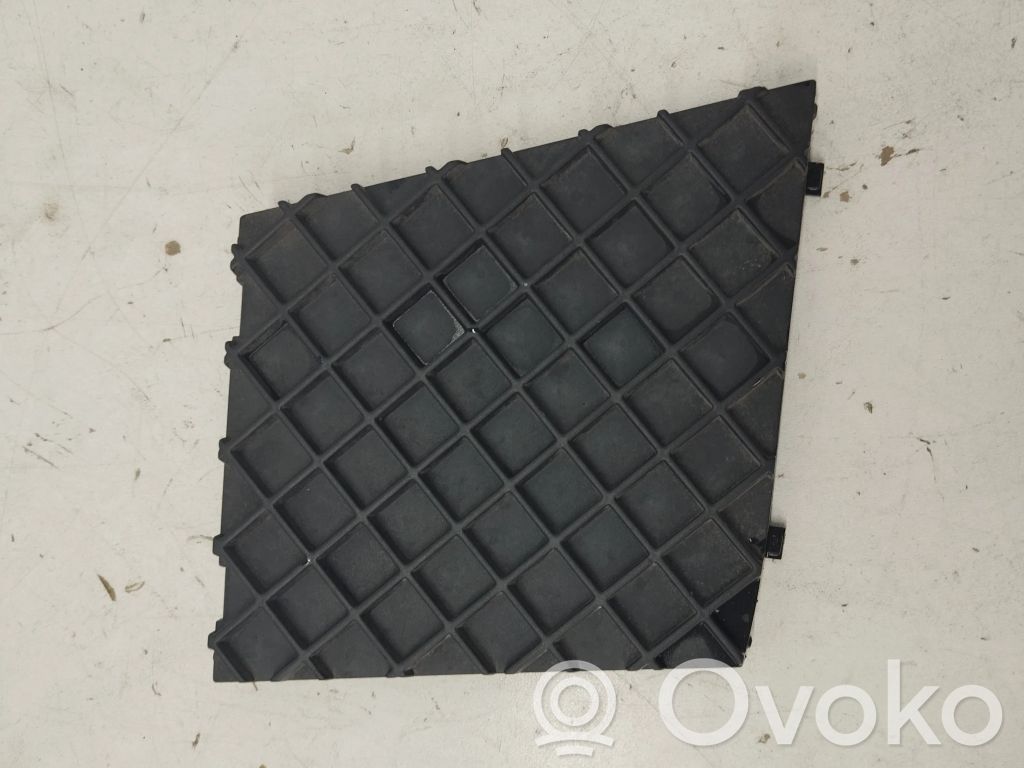 BMW 5 E60 E61 Tow hook cap/cover 