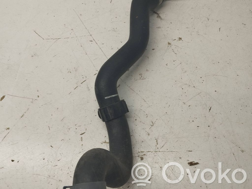Audi A4 S4 B9 Manguera/tubo del líquido refrigerante 